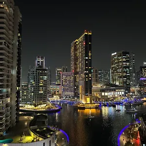  Хостел Living Jbr